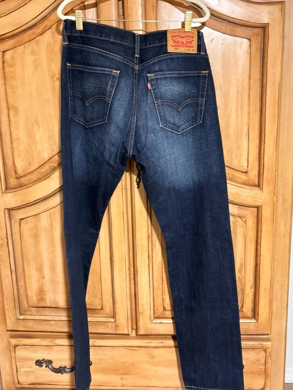 Levi's Men's Slim Straight Jeans in Dark Blue Wash
